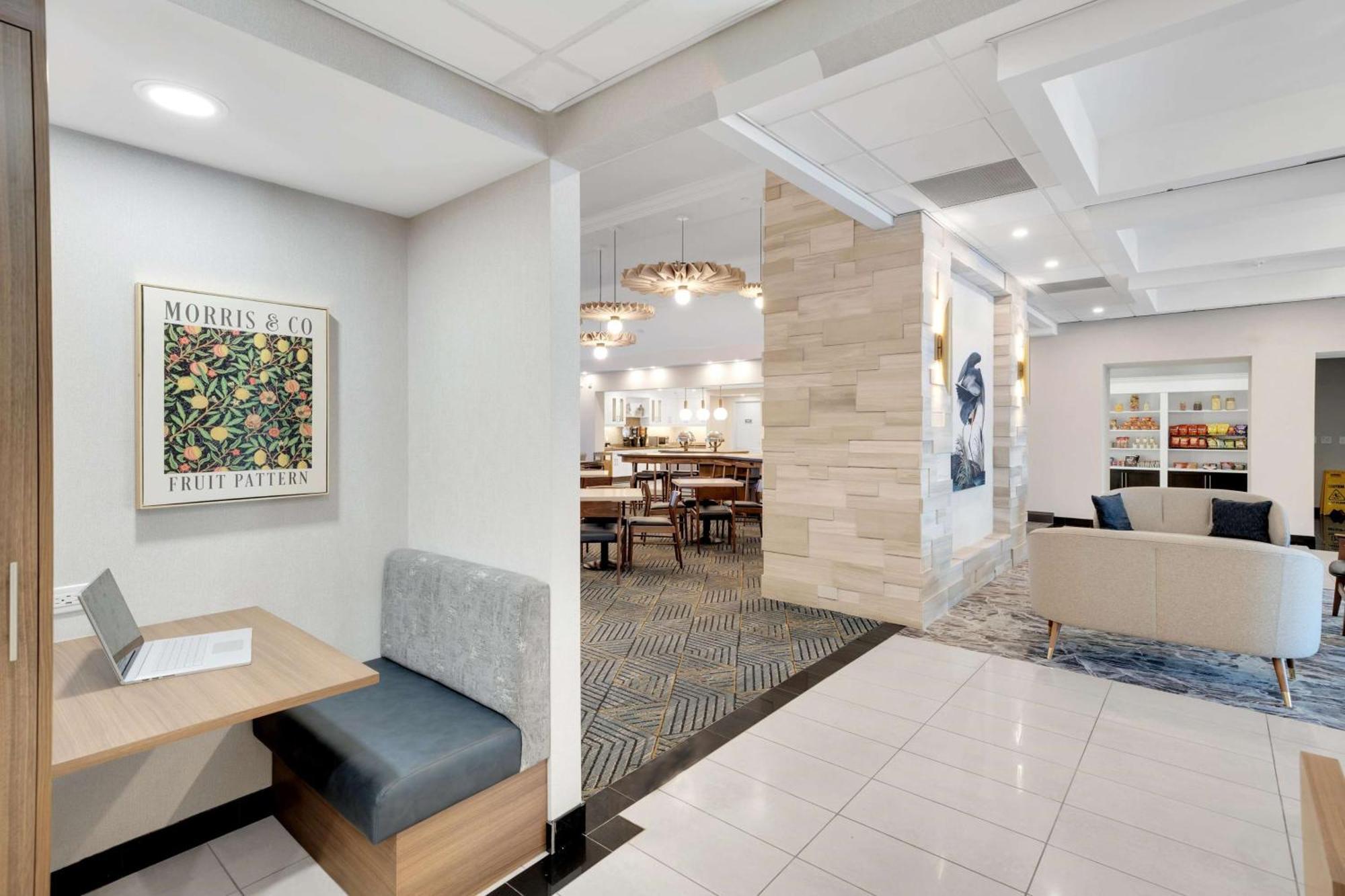 Hotel Homewood By Hilton Toronto-markham
