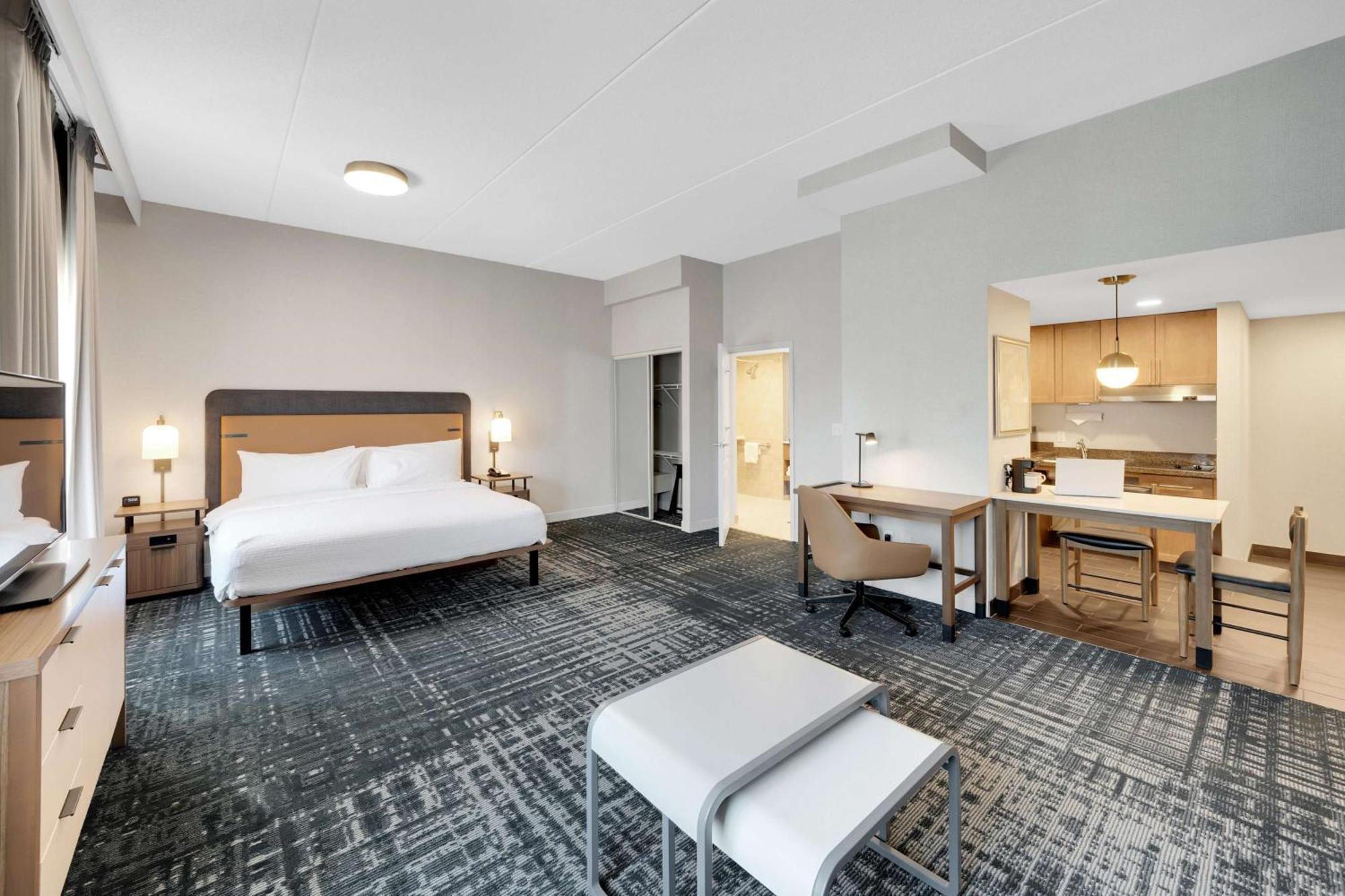 Hotel Homewood By Hilton Toronto-markham 3*